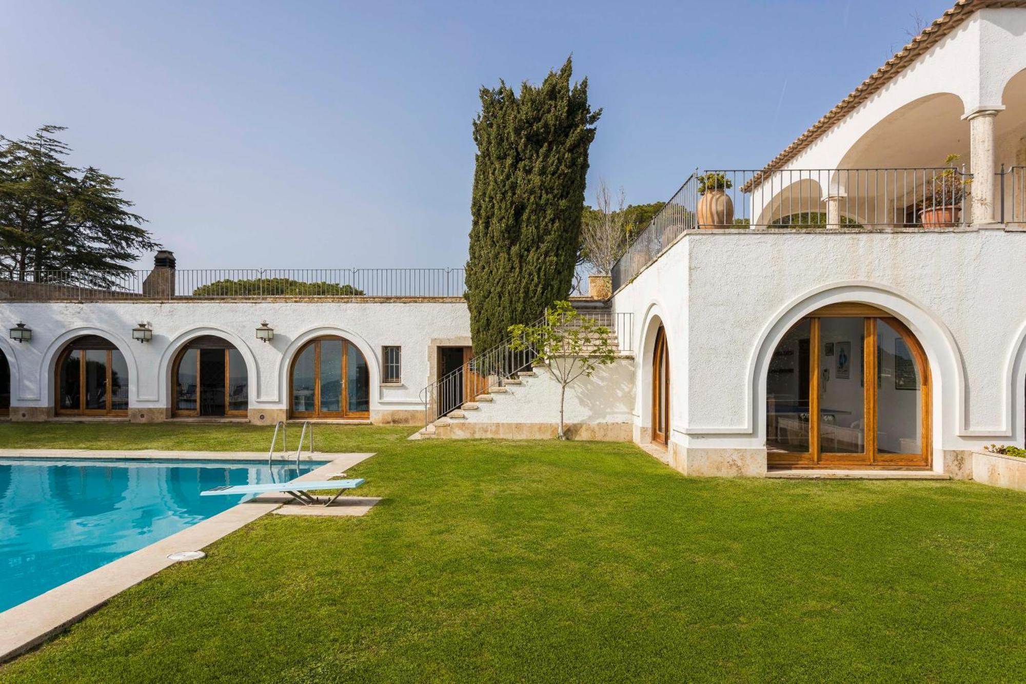 Villa Maricel Сан-Фелиу-де-Гишольс Экстерьер фото