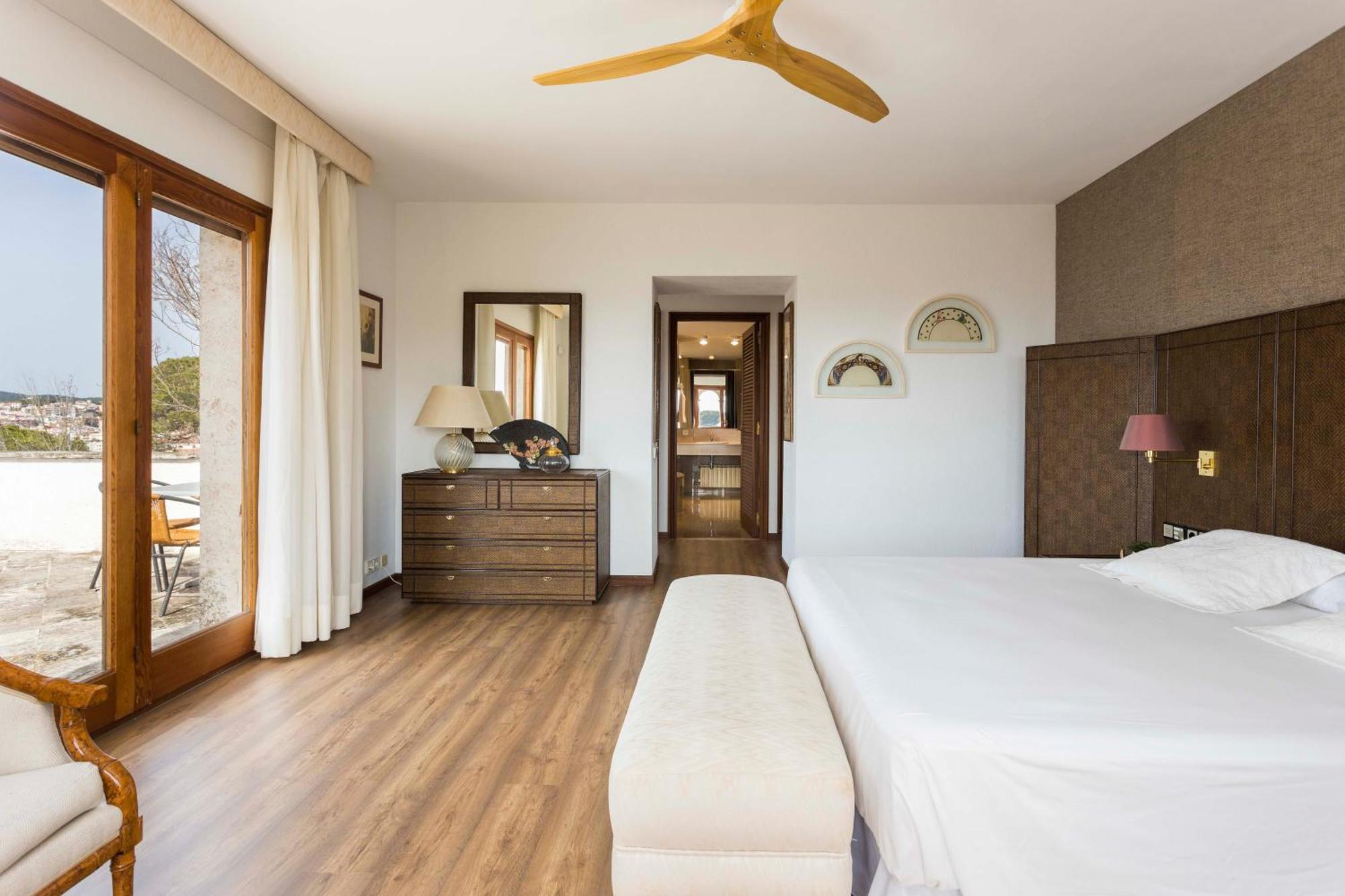 Villa Maricel Сан-Фелиу-де-Гишольс Экстерьер фото